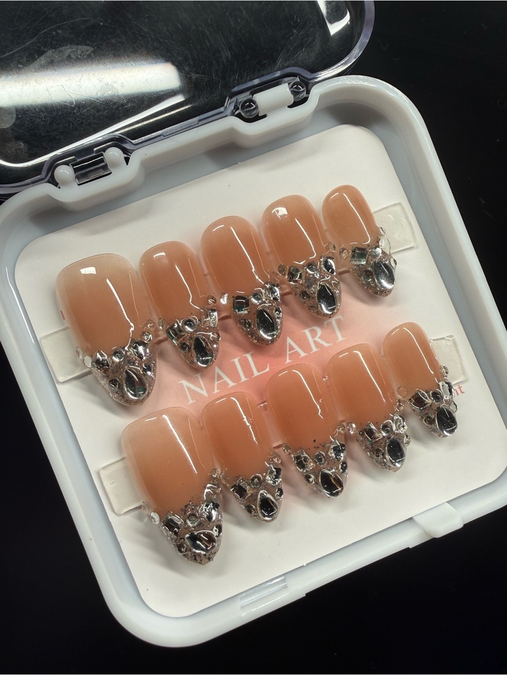 Nail Art Press-On Nails in Nude with Silver Accents Small